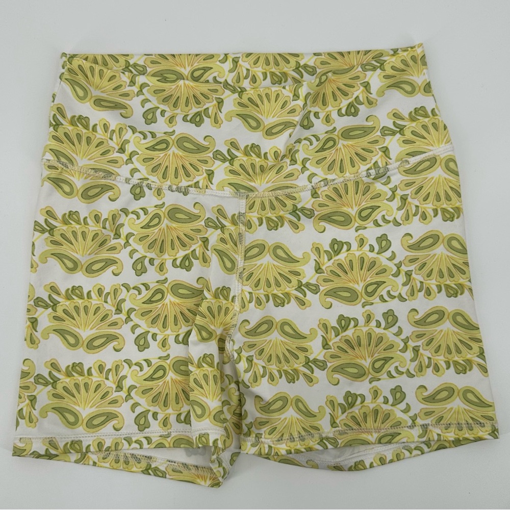 PilyQ Yoga Shorts Floral Size Medium